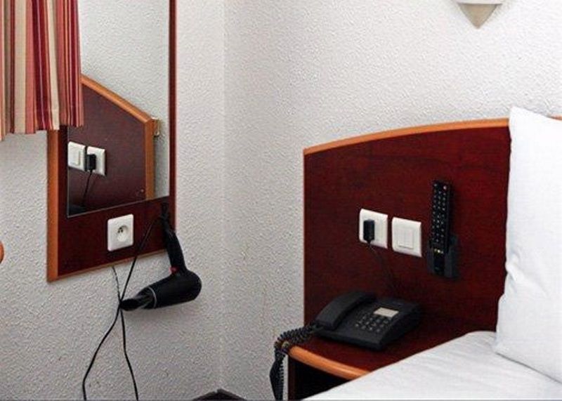 Comfort Hotel Grenoble Saint Egreve Экстерьер фото